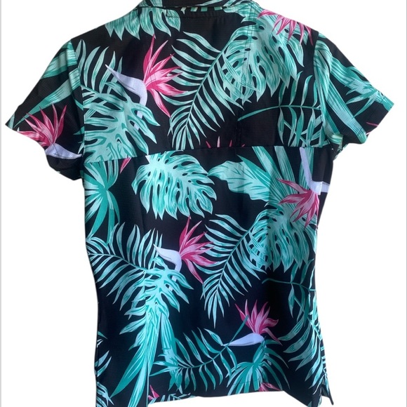 Puma  Shirt Women Sportswear Fit Short Sleeve Outdoor Camp Shirt, Multicolor - Picture 2 of 8